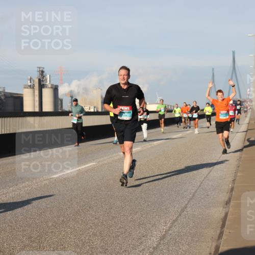 03.10.2025 - Köhlbrandbrückenlauf Lena Gebhardt http://msf.ph/oto/9128235 03.10.2025 09:48:08 Position 2 1239 meine-sportfotos.de