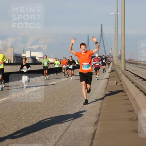 03.10.2025 - Köhlbrandbrückenlauf Lena Gebhardt http://msf.ph/oto/9128255 03.10.2025 09:48:10 Position 2  meine-sportfotos.de