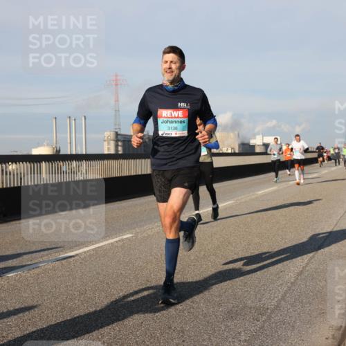 03.10.2025 - Köhlbrandbrückenlauf Lena Gebhardt http://msf.ph/oto/9128554 03.10.2025 09:48:21 Position 2 3138 meine-sportfotos.de