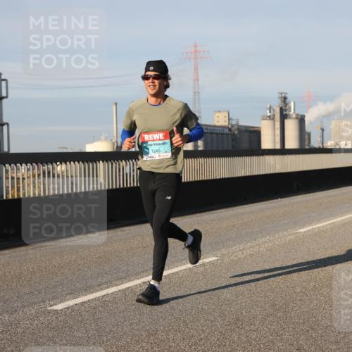 03.10.2025 - Köhlbrandbrückenlauf Lena Gebhardt http://msf.ph/oto/9128579 03.10.2025 09:48:22 Position 2 1245 meine-sportfotos.de