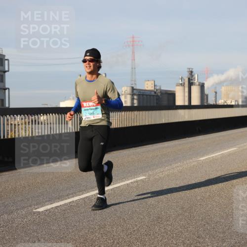 03.10.2025 - Köhlbrandbrückenlauf Lena Gebhardt http://msf.ph/oto/9128588 03.10.2025 09:48:22 Position 2 1245 meine-sportfotos.de
