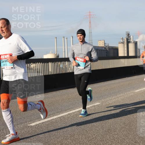 03.10.2025 - Köhlbrandbrückenlauf Lena Gebhardt http://msf.ph/oto/9128667 03.10.2025 09:48:26 Position 2 2672 meine-sportfotos.de