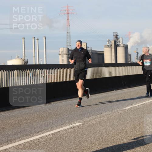 03.10.2025 - Köhlbrandbrückenlauf Lena Gebhardt http://msf.ph/oto/9128837 03.10.2025 09:48:31 Position 2 622 meine-sportfotos.de