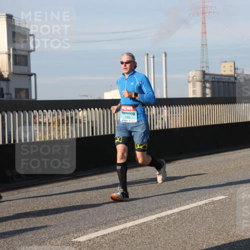 03.10.2025 - Köhlbrandbrückenlauf Lena Gebhardt http://msf.ph/oto/9129065 03.10.2025 09:48:38 Position 2 1302 meine-sportfotos.de