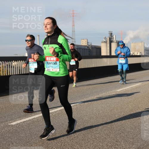 03.10.2025 - Köhlbrandbrückenlauf Lena Gebhardt http://msf.ph/oto/9129464 03.10.2025 09:48:54 Position 2 160, 1218, 2714 meine-sportfotos.de