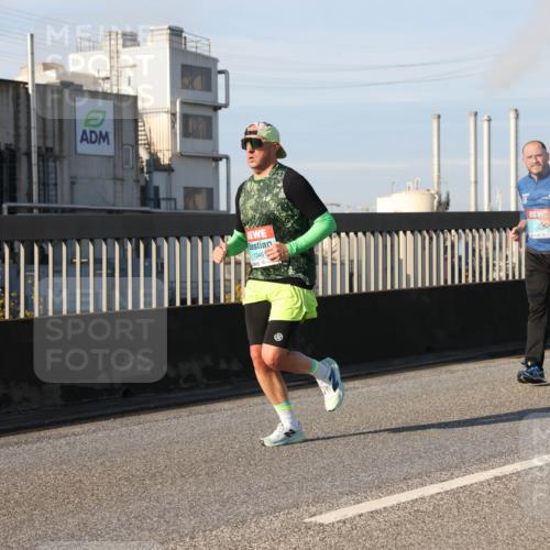 03.10.2025 - Köhlbrandbrückenlauf Lena Gebhardt http://msf.ph/oto/9129614 03.10.2025 09:49:00 Position 2 1346 meine-sportfotos.de