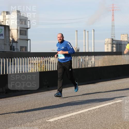 03.10.2025 - Köhlbrandbrückenlauf Lena Gebhardt http://msf.ph/oto/9129627 03.10.2025 09:49:01 Position 2 3764 meine-sportfotos.de