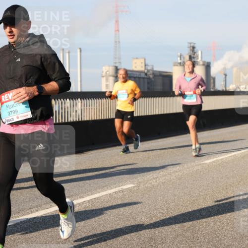 03.10.2025 - Köhlbrandbrückenlauf Lena Gebhardt http://msf.ph/oto/9129881 03.10.2025 09:49:11 Position 2 3799 meine-sportfotos.de
