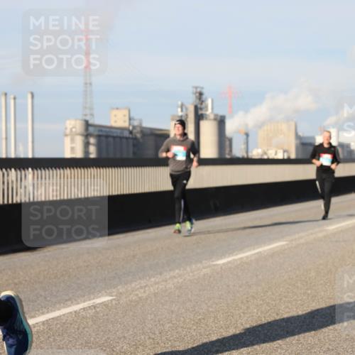 03.10.2025 - Köhlbrandbrückenlauf Lena Gebhardt http://msf.ph/oto/9129957 03.10.2025 09:49:14 Position 2  meine-sportfotos.de