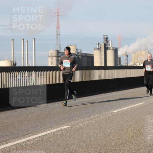 03.10.2025 - Köhlbrandbrückenlauf Lena Gebhardt http://msf.ph/oto/9129967 03.10.2025 09:49:15 Position 2 2323 meine-sportfotos.de