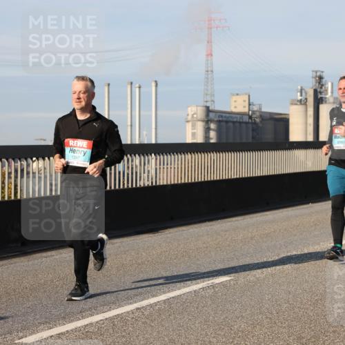 03.10.2025 - Köhlbrandbrückenlauf Lena Gebhardt http://msf.ph/oto/9130073 03.10.2025 09:49:18 Position 2 1397, 2761 meine-sportfotos.de