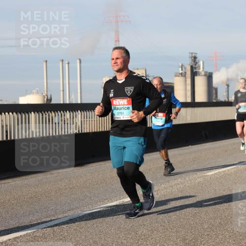03.10.2025 - Köhlbrandbrückenlauf Lena Gebhardt http://msf.ph/oto/9130119 03.10.2025 09:49:19 Position 2 2761 meine-sportfotos.de