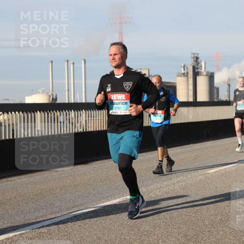03.10.2025 - Köhlbrandbrückenlauf Lena Gebhardt http://msf.ph/oto/9130125 03.10.2025 09:49:19 Position 2 2761 meine-sportfotos.de