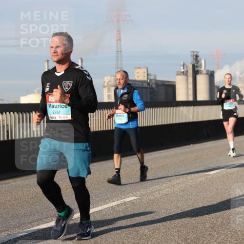 03.10.2025 - Köhlbrandbrückenlauf Lena Gebhardt http://msf.ph/oto/9130136 03.10.2025 09:49:20 Position 2 2761, 1340 meine-sportfotos.de