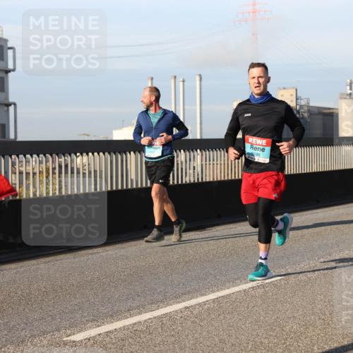 03.10.2025 - Köhlbrandbrückenlauf Lena Gebhardt http://msf.ph/oto/9130349 03.10.2025 09:49:27 Position 2 3188 meine-sportfotos.de