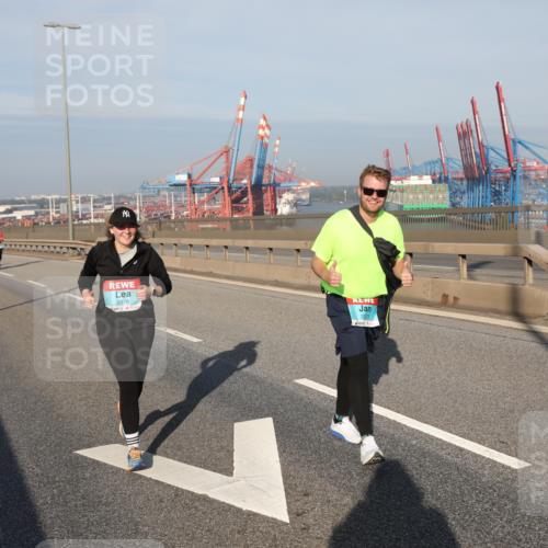 03.10.2025 - Köhlbrandbrückenlauf Yannick Fuchs http://msf.ph/oto/9130361 03.10.2025 09:02:41 Position 2 2378, 2223 meine-sportfotos.de
