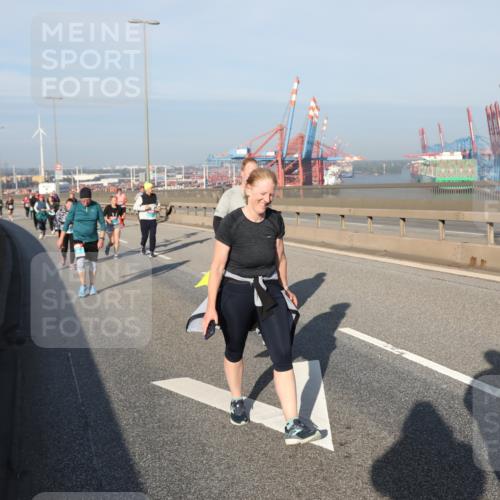 03.10.2025 - Köhlbrandbrückenlauf Yannick Fuchs http://msf.ph/oto/9130520 03.10.2025 09:02:57 Position 2  meine-sportfotos.de