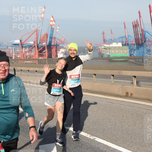 03.10.2025 - Köhlbrandbrückenlauf Yannick Fuchs http://msf.ph/oto/9130636 03.10.2025 09:03:02 Position 2 2558, 1729 meine-sportfotos.de