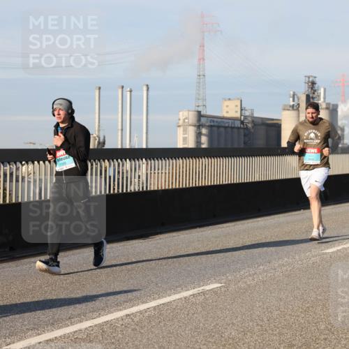 03.10.2025 - Köhlbrandbrückenlauf Lena Gebhardt http://msf.ph/oto/9130650 03.10.2025 09:49:37 Position 2 1559 meine-sportfotos.de