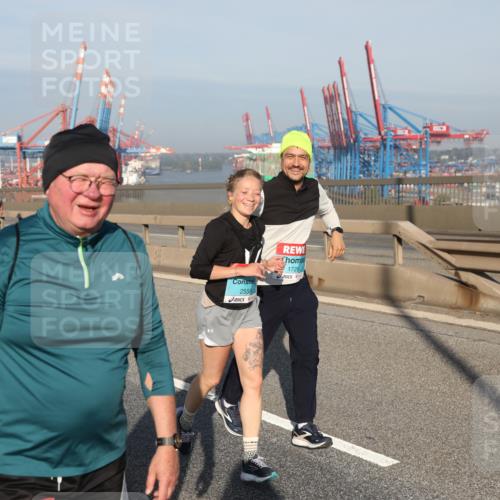 03.10.2025 - Köhlbrandbrückenlauf Yannick Fuchs http://msf.ph/oto/9130664 03.10.2025 09:03:03 Position 2 1729, 2558, 255 meine-sportfotos.de