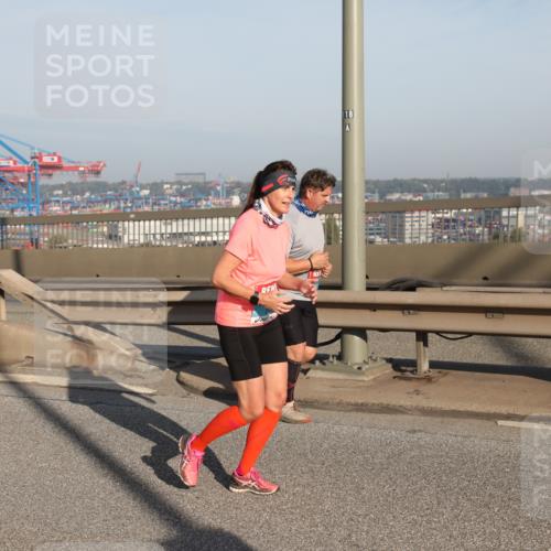 03.10.2025 - Köhlbrandbrückenlauf Yannick Fuchs http://msf.ph/oto/9130849 03.10.2025 09:03:11 Position 2 118 meine-sportfotos.de