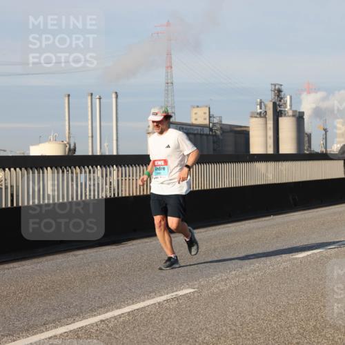 03.10.2025 - Köhlbrandbrückenlauf Lena Gebhardt http://msf.ph/oto/9130942 03.10.2025 09:49:45 Position 2 3481 meine-sportfotos.de