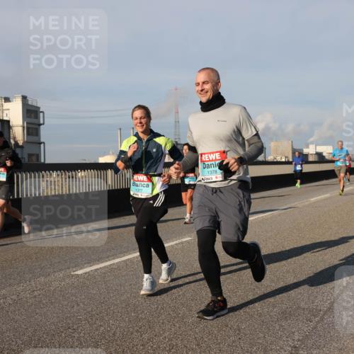 03.10.2025 - Köhlbrandbrückenlauf Lena Gebhardt http://msf.ph/oto/9131030 03.10.2025 09:49:50 Position 2 1378, 1377 meine-sportfotos.de