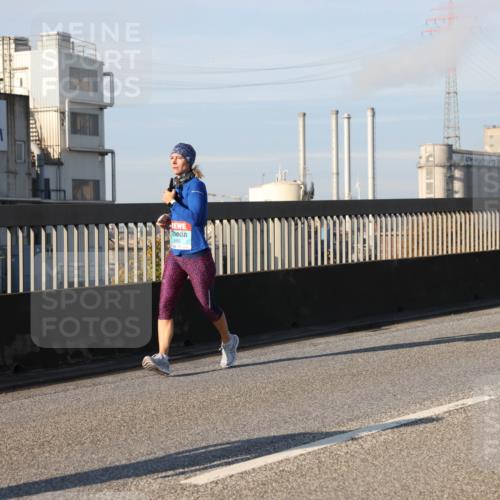 03.10.2025 - Köhlbrandbrückenlauf Lena Gebhardt http://msf.ph/oto/9131104 03.10.2025 09:49:52 Position 2 3492 meine-sportfotos.de