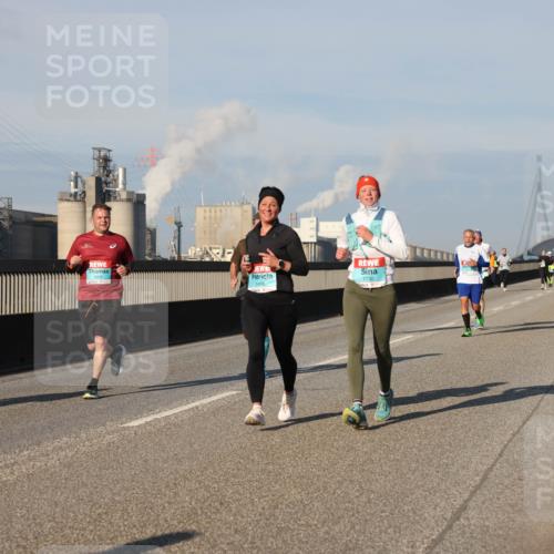 03.10.2025 - Köhlbrandbrückenlauf Lena Gebhardt http://msf.ph/oto/9131185 03.10.2025 09:49:55 Position 2 1496, 1730 meine-sportfotos.de