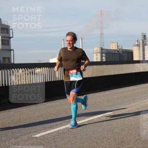 03.10.2025 - Köhlbrandbrückenlauf Lena Gebhardt http://msf.ph/oto/9131378 03.10.2025 09:49:58 Position 2 2913 meine-sportfotos.de