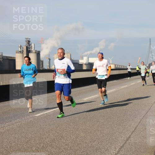 03.10.2025 - Köhlbrandbrückenlauf Lena Gebhardt http://msf.ph/oto/9131475 03.10.2025 09:50:00 Position 2  meine-sportfotos.de