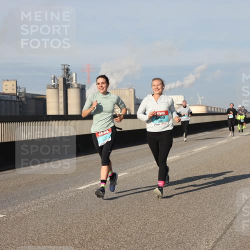 03.10.2025 - Köhlbrandbrückenlauf Lena Gebhardt http://msf.ph/oto/9131709 03.10.2025 09:50:06 Position 2 1395 meine-sportfotos.de