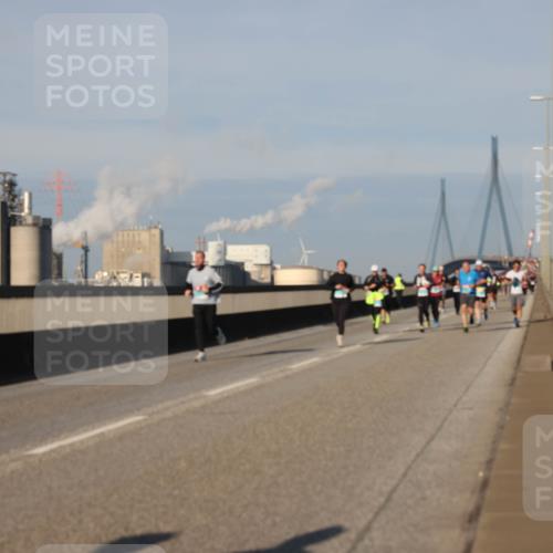 03.10.2025 - Köhlbrandbrückenlauf Lena Gebhardt http://msf.ph/oto/9131764 03.10.2025 09:50:08 Position 2  meine-sportfotos.de
