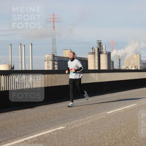 03.10.2025 - Köhlbrandbrückenlauf Lena Gebhardt http://msf.ph/oto/9131770 03.10.2025 09:50:11 Position 2  meine-sportfotos.de