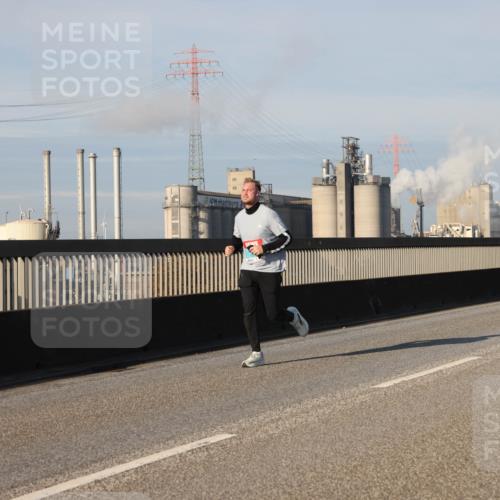 03.10.2025 - Köhlbrandbrückenlauf Lena Gebhardt http://msf.ph/oto/9131777 03.10.2025 09:50:11 Position 2  meine-sportfotos.de