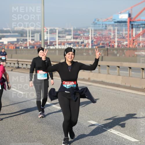 03.10.2025 - Köhlbrandbrückenlauf Yannick Fuchs http://msf.ph/oto/9131952 03.10.2025 09:03:57 Position 2 2548 meine-sportfotos.de