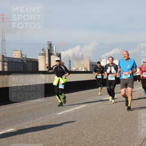 03.10.2025 - Köhlbrandbrückenlauf Lena Gebhardt http://msf.ph/oto/9131956 03.10.2025 09:50:16 Position 2  meine-sportfotos.de