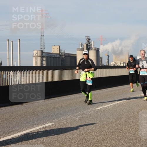 03.10.2025 - Köhlbrandbrückenlauf Lena Gebhardt http://msf.ph/oto/9131982 03.10.2025 09:50:16 Position 2 4, 3250 meine-sportfotos.de