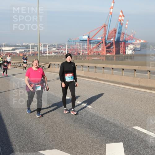 03.10.2025 - Köhlbrandbrückenlauf Yannick Fuchs http://msf.ph/oto/9132046 03.10.2025 09:04:00 Position 2 2662 meine-sportfotos.de