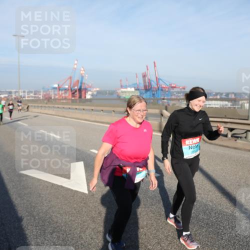 03.10.2025 - Köhlbrandbrückenlauf Yannick Fuchs http://msf.ph/oto/9132163 03.10.2025 09:04:04 Position 2 7, 2662 meine-sportfotos.de