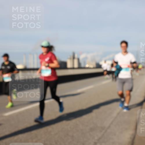 03.10.2025 - Köhlbrandbrückenlauf Lena Gebhardt http://msf.ph/oto/9132167 03.10.2025 09:50:20 Position 2  meine-sportfotos.de