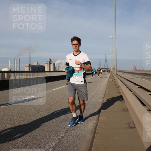 03.10.2025 - Köhlbrandbrückenlauf Lena Gebhardt http://msf.ph/oto/9132187 03.10.2025 09:50:21 Position 2 1516 meine-sportfotos.de