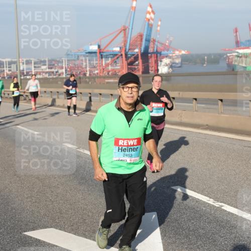 03.10.2025 - Köhlbrandbrückenlauf Yannick Fuchs http://msf.ph/oto/9132237 03.10.2025 09:04:10 Position 2 2453 meine-sportfotos.de