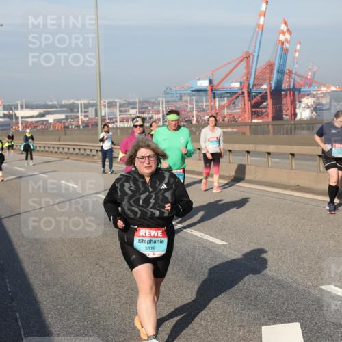 03.10.2025 - Köhlbrandbrückenlauf Yannick Fuchs http://msf.ph/oto/9132275 03.10.2025 09:04:15 Position 2 3319 meine-sportfotos.de