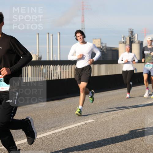 03.10.2025 - Köhlbrandbrückenlauf Lena Gebhardt http://msf.ph/oto/9132331 03.10.2025 09:50:24 Position 2 3411 meine-sportfotos.de