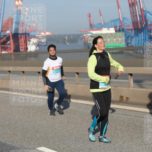 03.10.2025 - Köhlbrandbrückenlauf Yannick Fuchs http://msf.ph/oto/9132341 03.10.2025 09:04:21 Position 2  meine-sportfotos.de