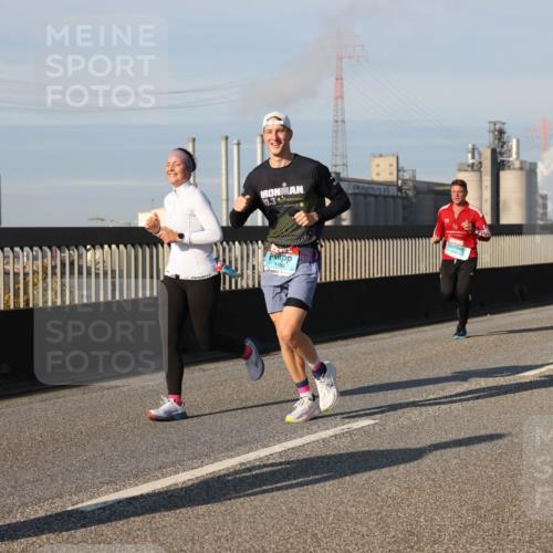 03.10.2025 - Köhlbrandbrückenlauf Lena Gebhardt http://msf.ph/oto/9132399 03.10.2025 09:50:26 Position 2 10, 3, 1486 meine-sportfotos.de