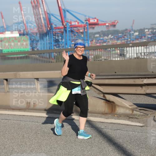 03.10.2025 - Köhlbrandbrückenlauf Yannick Fuchs http://msf.ph/oto/9132551 03.10.2025 09:04:41 Position 2 260 meine-sportfotos.de
