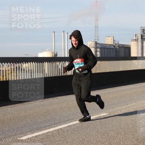 03.10.2025 - Köhlbrandbrückenlauf Lena Gebhardt http://msf.ph/oto/9132611 03.10.2025 09:50:30 Position 2 167 meine-sportfotos.de