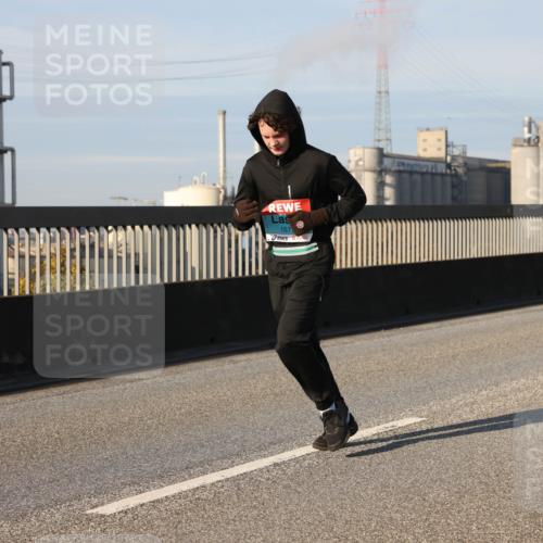 03.10.2025 - Köhlbrandbrückenlauf Lena Gebhardt http://msf.ph/oto/9132621 03.10.2025 09:50:31 Position 2 167 meine-sportfotos.de